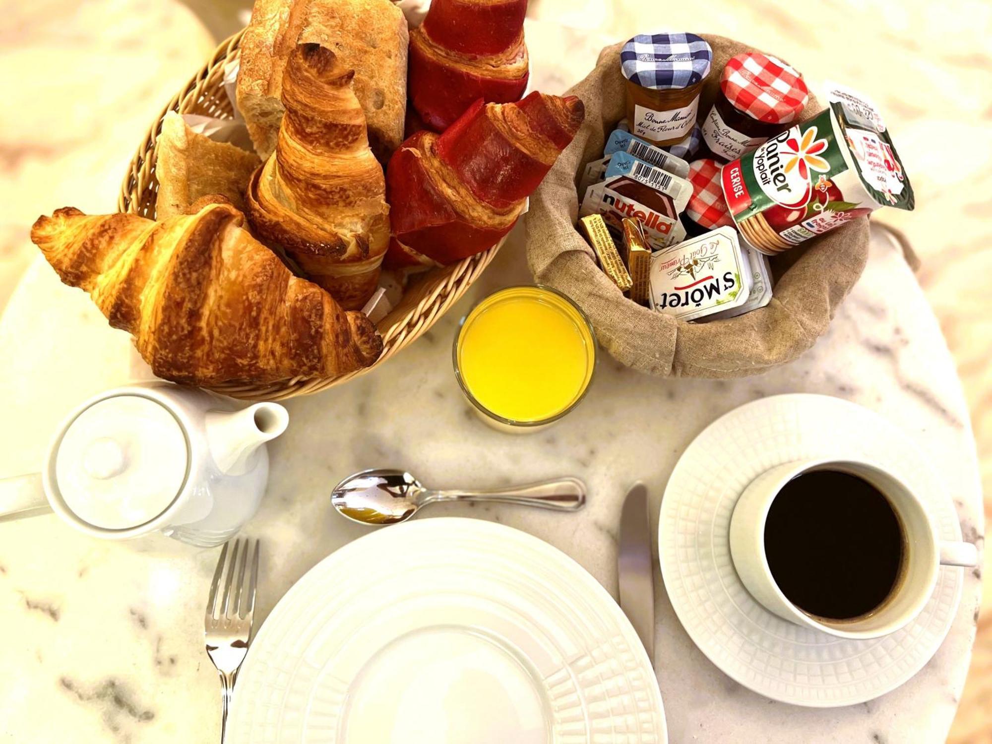 Hotel La Sanguine Paris Ngoại thất bức ảnh
